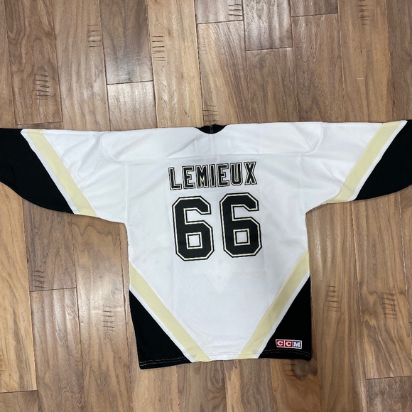 New with Tags Attached, Pittsburgh Penguins Mario Lemieux Jersey - Picture 7 of 15